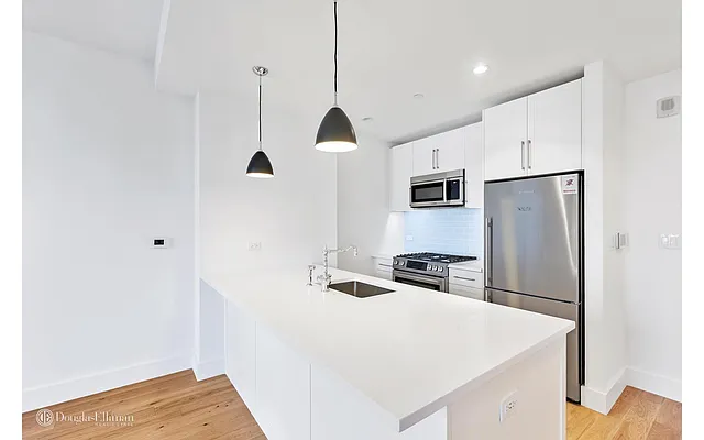 Rented by Douglas Elliman | media 22