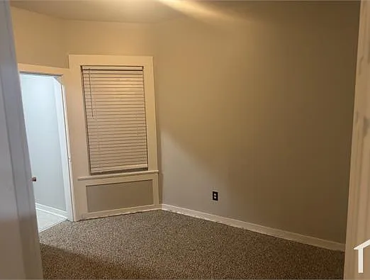 7646 S Blackstone Ave #2 — Photo 5