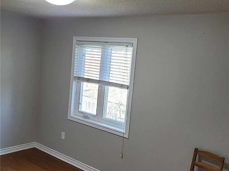 1107 Thoresby Dr — Photo 15