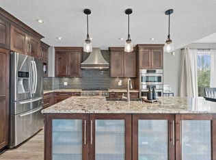 31 N Brightondale Close SE, Calgary, AB T2Z 4M6