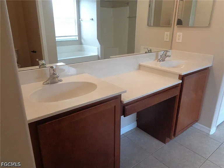 2463 Nature Pointe Loop — Photo 24
