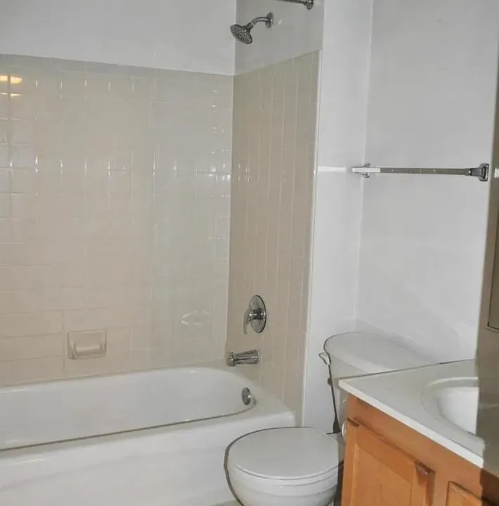 1004 Myrtle Ave #1