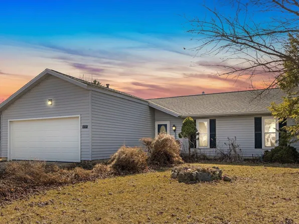 1727 Carlow Ct, Fort Wayne, IN 46815