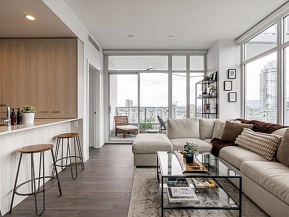 4th image of 2311 Beta Ave #3107