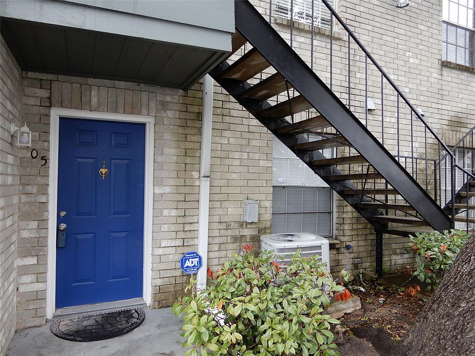 1st image of 9797 Leawood Blvd APT 105