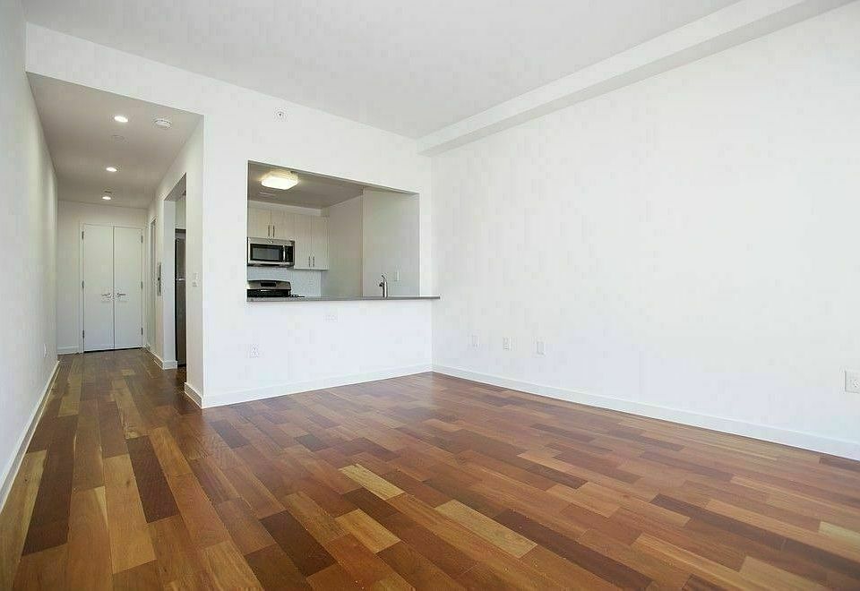 1st image of 321 E 3rd St APT 6E