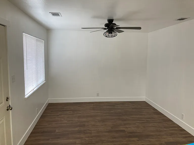 1168 West Cir — Photo 4