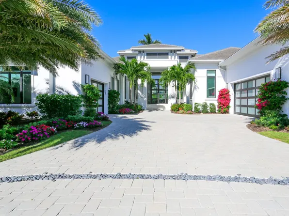 3123 Crayton Rd, Naples, FL 34103