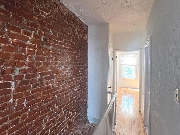 4th image of 2211 McClellan St #0