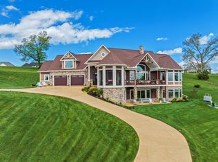 2483 Starboard Crest Rd, Morristown, TN 37814