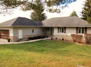 1670 Augusta Rd, Decorah, IA 52101