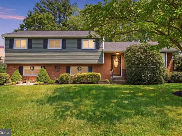 298 Hickory Rd, Yardley, PA 19067
