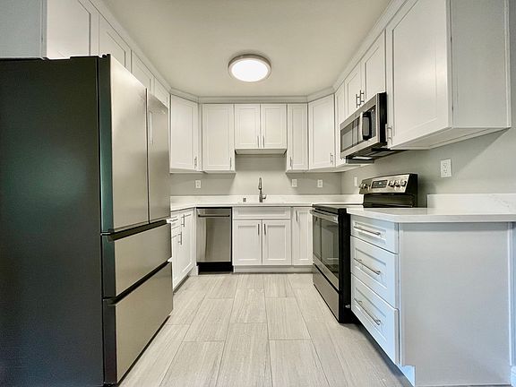 2nd image of 770 Coleman Ave APT E