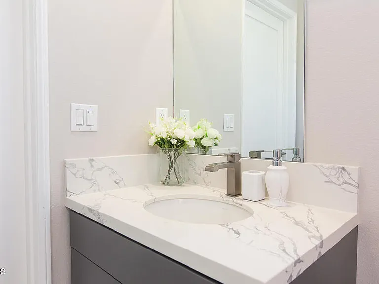 3682 Harriman Ave #2 — Photo 37