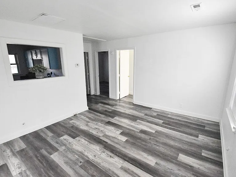 2120 Kennesaw Dr #2 — Photo 5