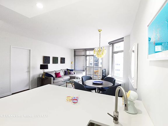 4th image of 188 E 64th St APT 903