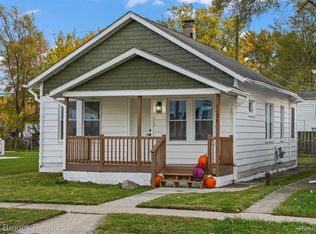 8234 Orchard Ave, Warren, MI