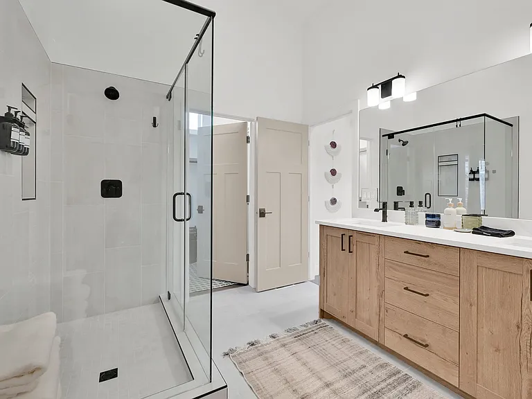 Private bathroom with walk in closet