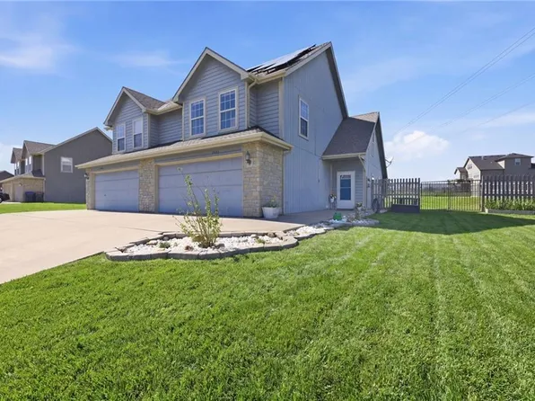 16820 Sheehan Rd, Basehor, KS 66007