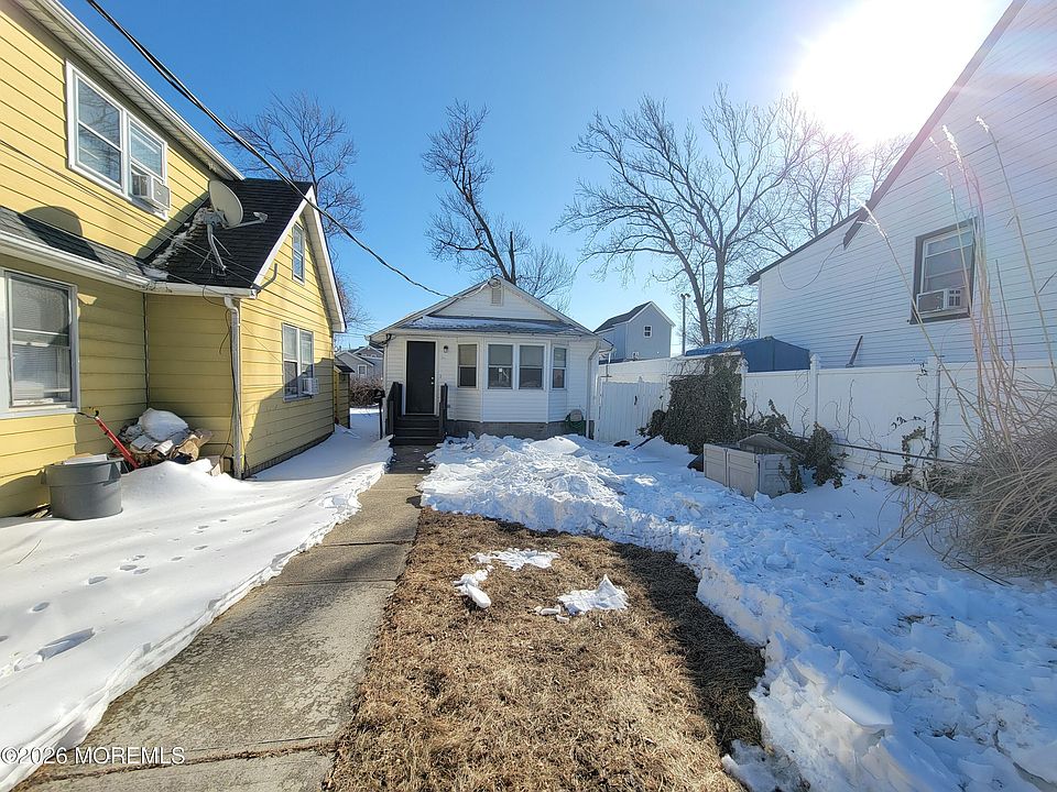 1st image of 38-40 Johnson Ln