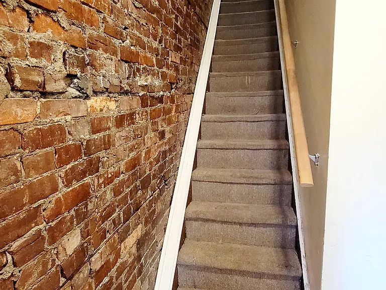 215 Buckingham Pl #2F — Photo 4