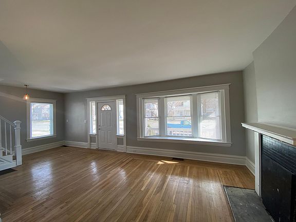 2nd image of 1043 Madison Ave SE