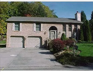 117 Apple Hill Dr photo 1