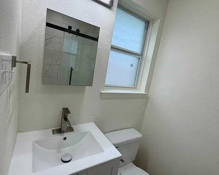 3428 Hickory Ln — Photo 15