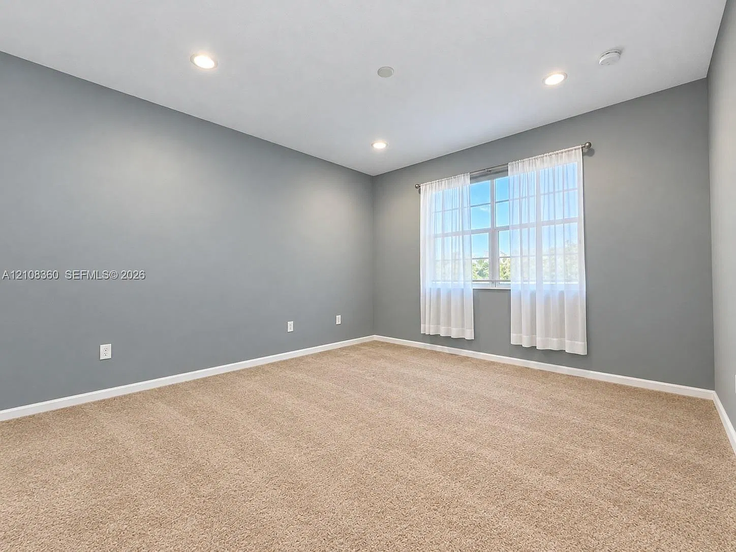 3 bed, 1807 sqft, $2,995 — Photo 4