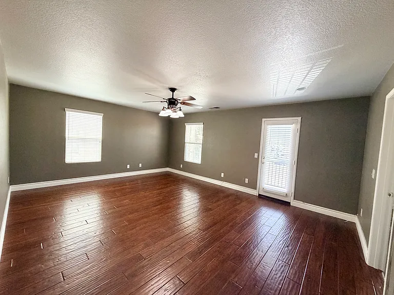 1884 Pinnacle Way — Photo 20
