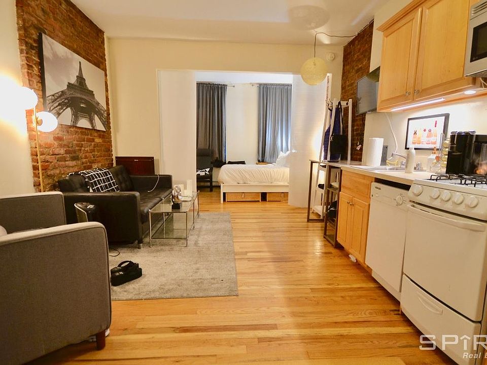 1st image of 814 10th Ave APT 2A