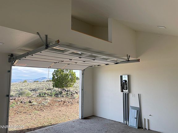 5th image of 6600 Goldfield Rd