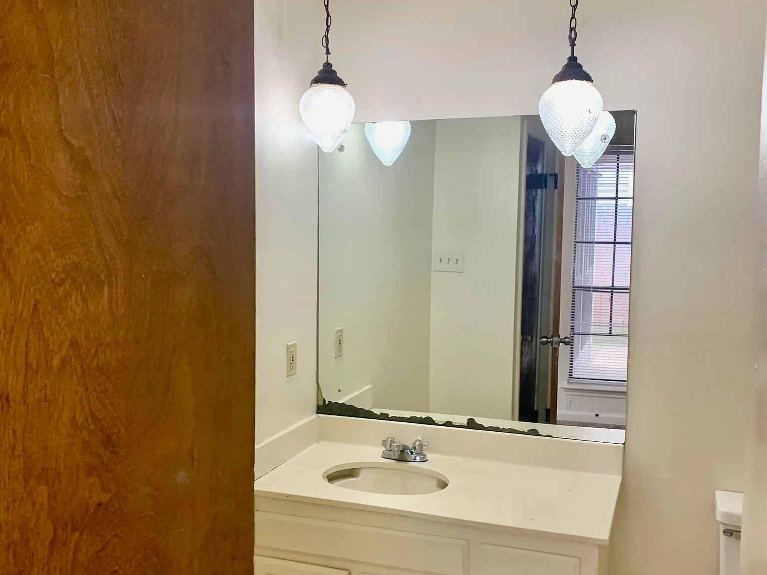 3 bed, 1000 sqft, $1,250 — Photo 4