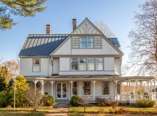 15 High St, Wiscasset, ME 04578