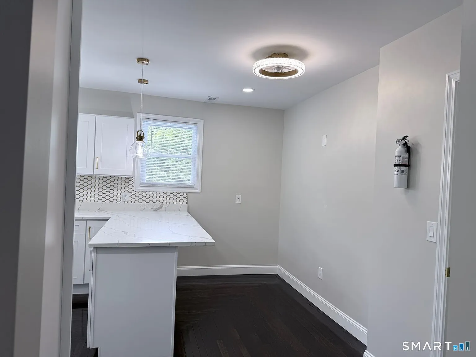 1 bed, 1.0 bath, 950 sqft, $1,950 — Photo 4