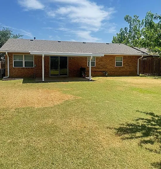 2410 NW Norman Cir — Photo 2