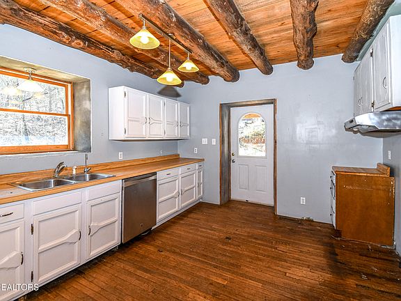 5th image of 3261 Butterfly Hollow Rd