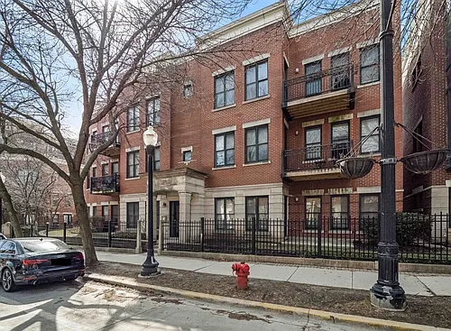1500 S Halsted St #1A Photo 1