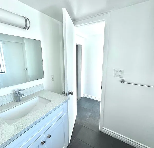 101 S Cordova St #7 — Photo 4