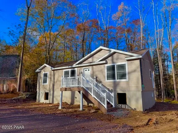 71 Underwood Ln, Lake Ariel, PA 18436