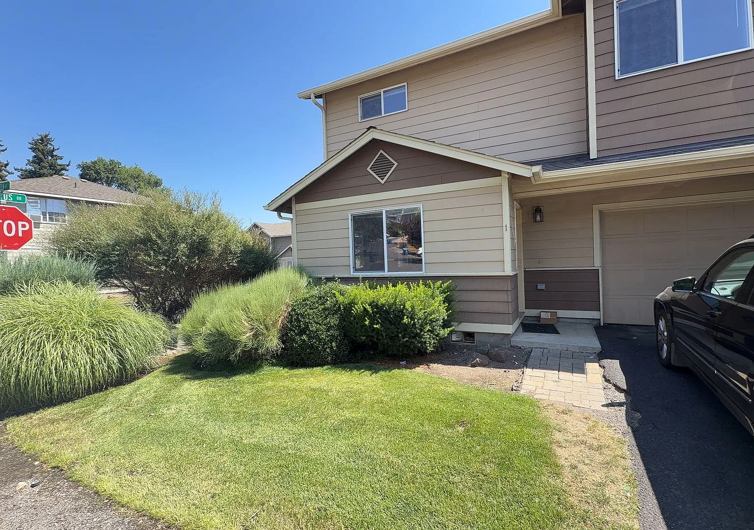 3-Bedroom Townhouse in The Pines at Pilot Butte Community — Photo 2