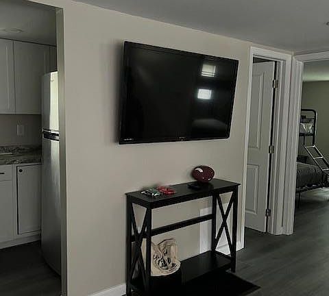 3rd image of 5146 Cresco Dr