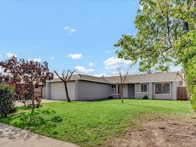 2843 N Fairway Street, Visalia, CA, 93291