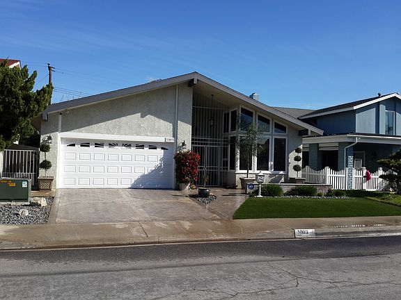2nd image of 1003 Lindencliff St