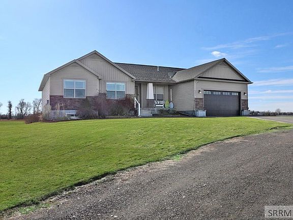 3rd image of 4201 Woodland Dr
