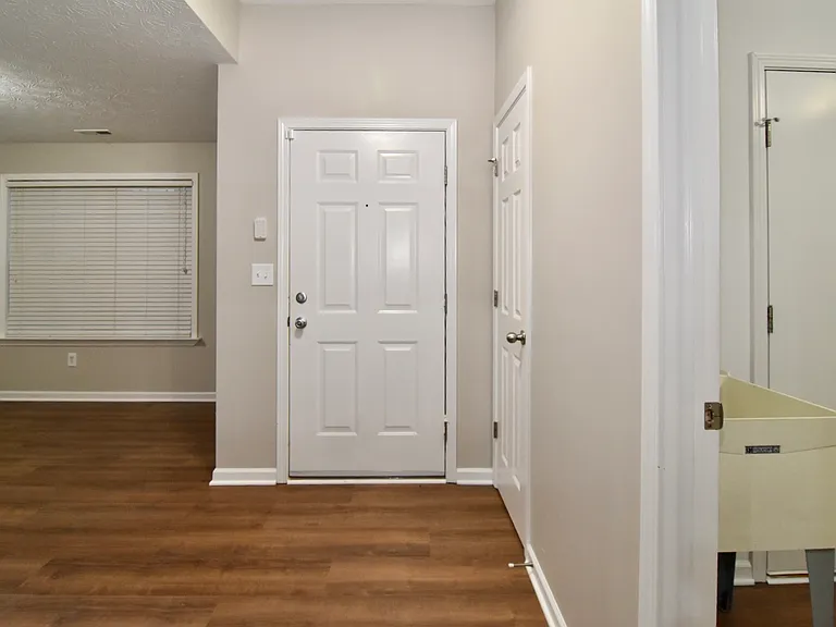13978 Keams Dr — Photo 4