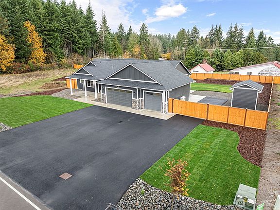 4th image of 3435 Everette Lane N