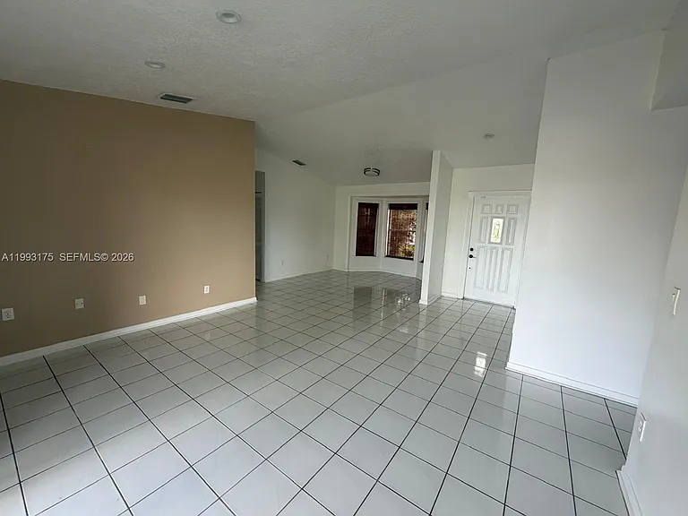 12695 SW 144th Ter — Photo 10