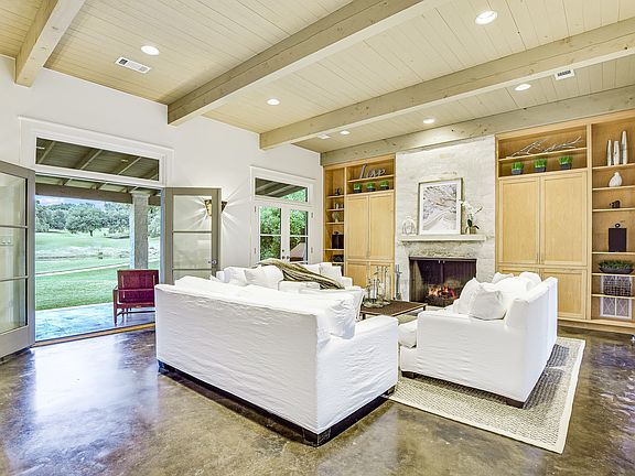4th image of 160 Hidden Springs Ct