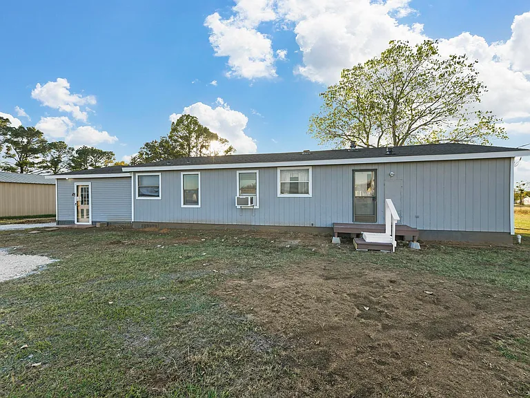 4922 County Road 803 — Photo 15